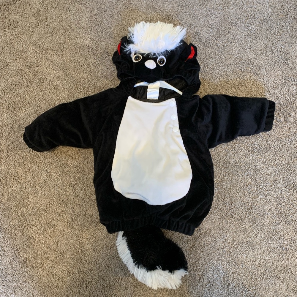 6-12mo Skunk Costume